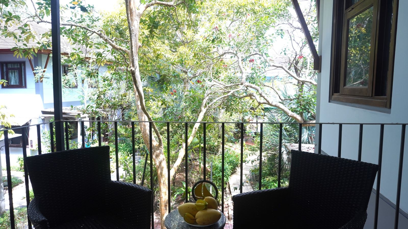 rooms-deluxe-garden-view