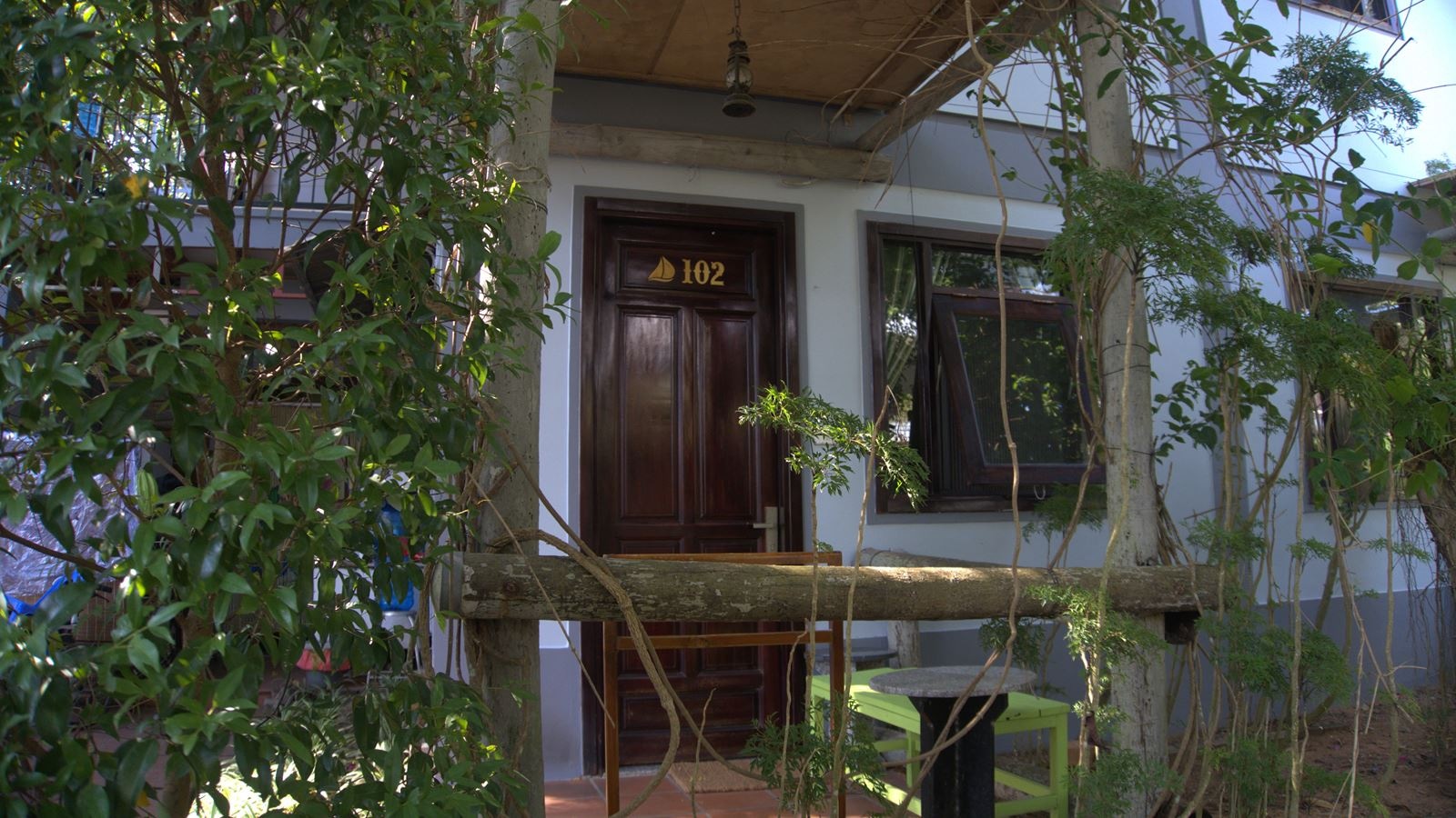 rooms-deluxe-garden-view