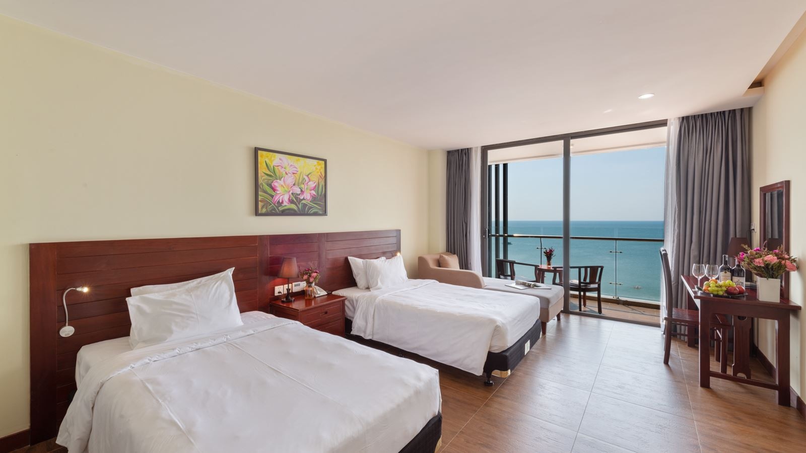 rooms-deluxe-ocean-view-balcony-child-without-extra-bed