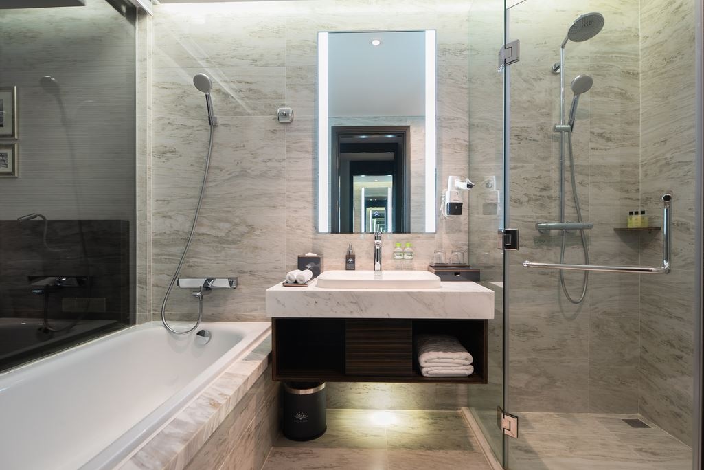 rooms-premier-balcony-ocean-view