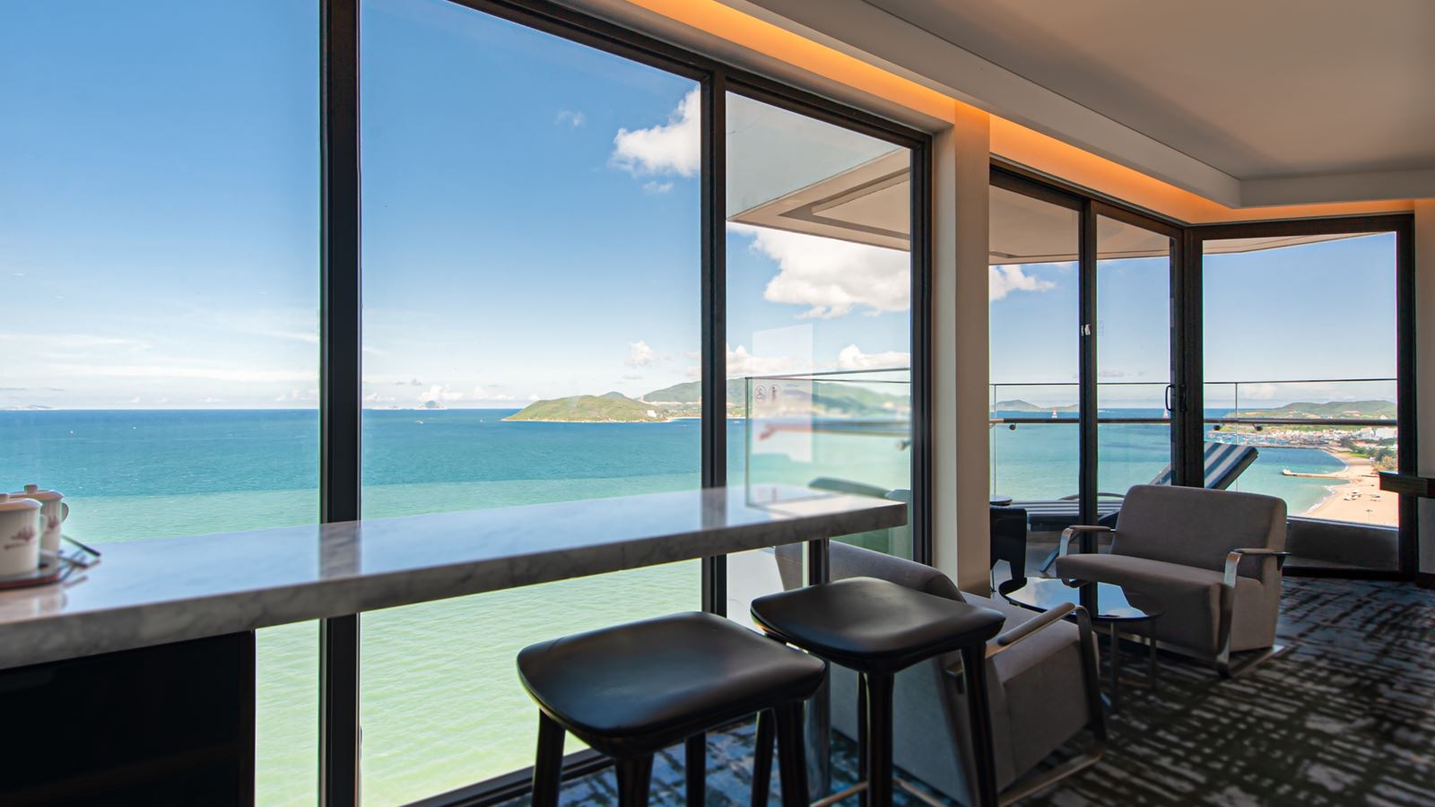 rooms-queen-ann-suite-ocean-view-balcony-child-without-extra-bed