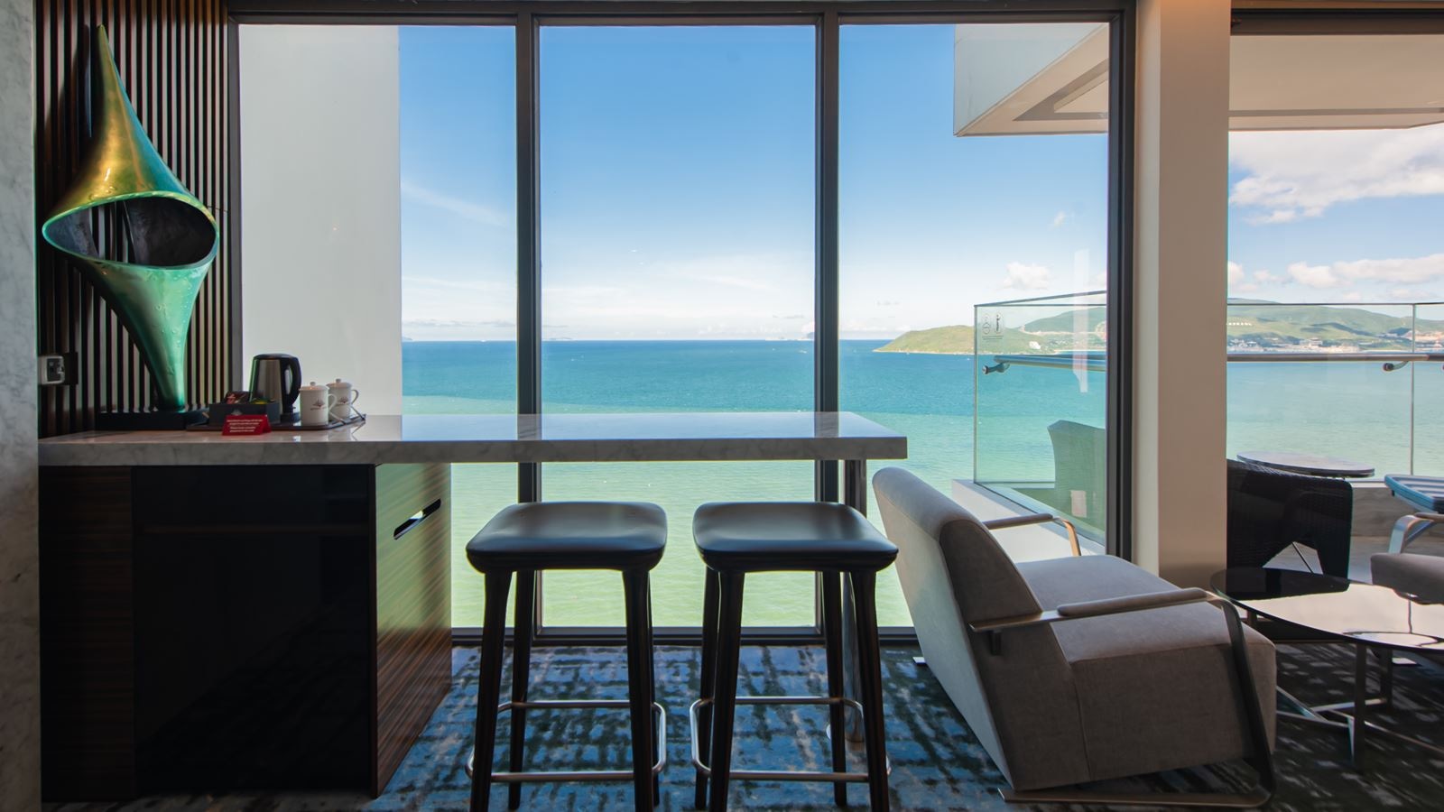 rooms-queen-ann-suite-ocean-view-balcony-child-without-extra-bed