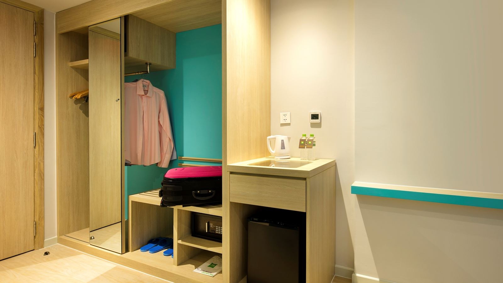 rooms-standard-city-view-with-window-no-extra-bed