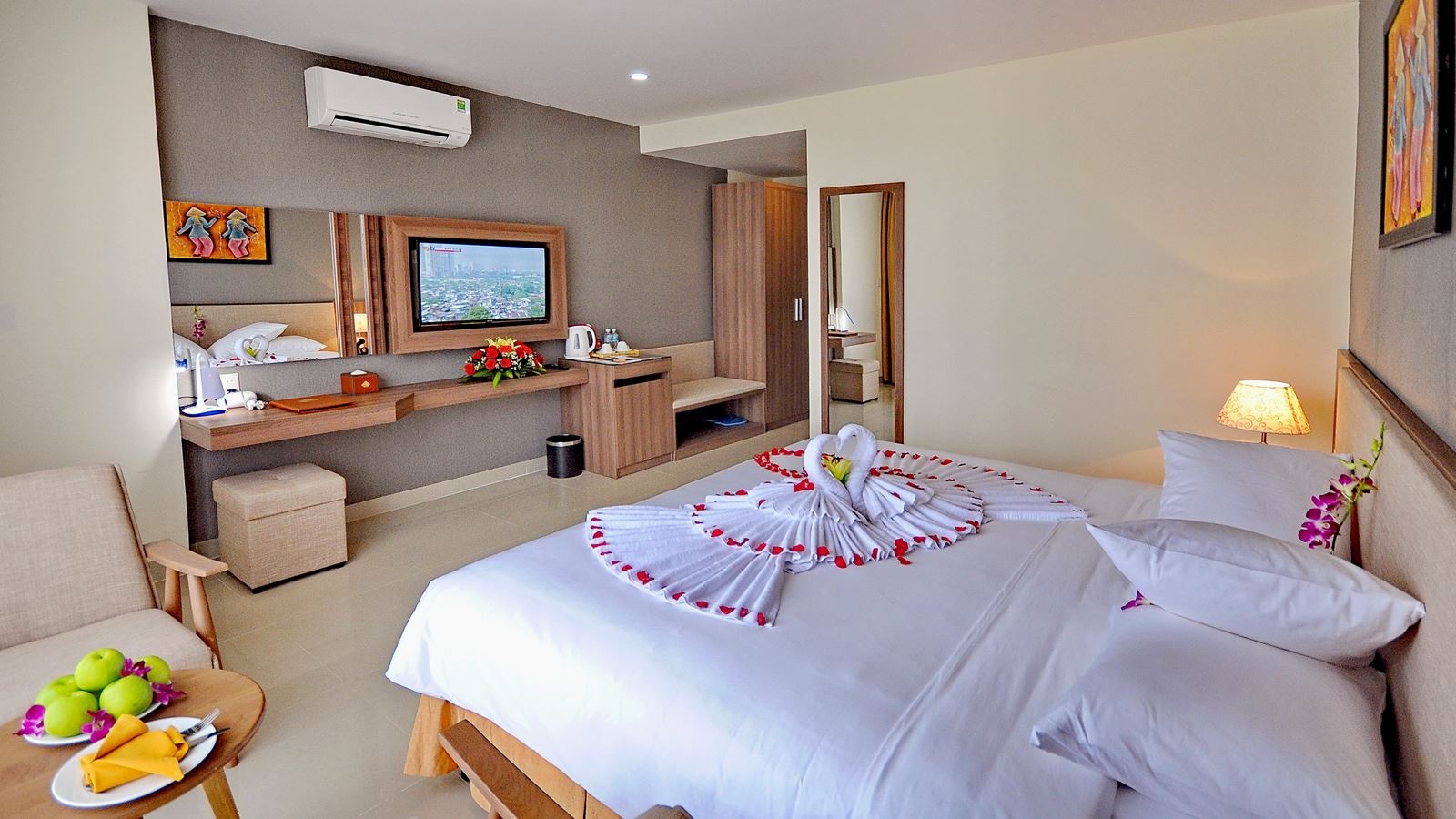 rooms-deluxe-mountain-view