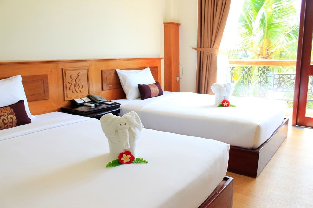 rooms-room-family-balcony