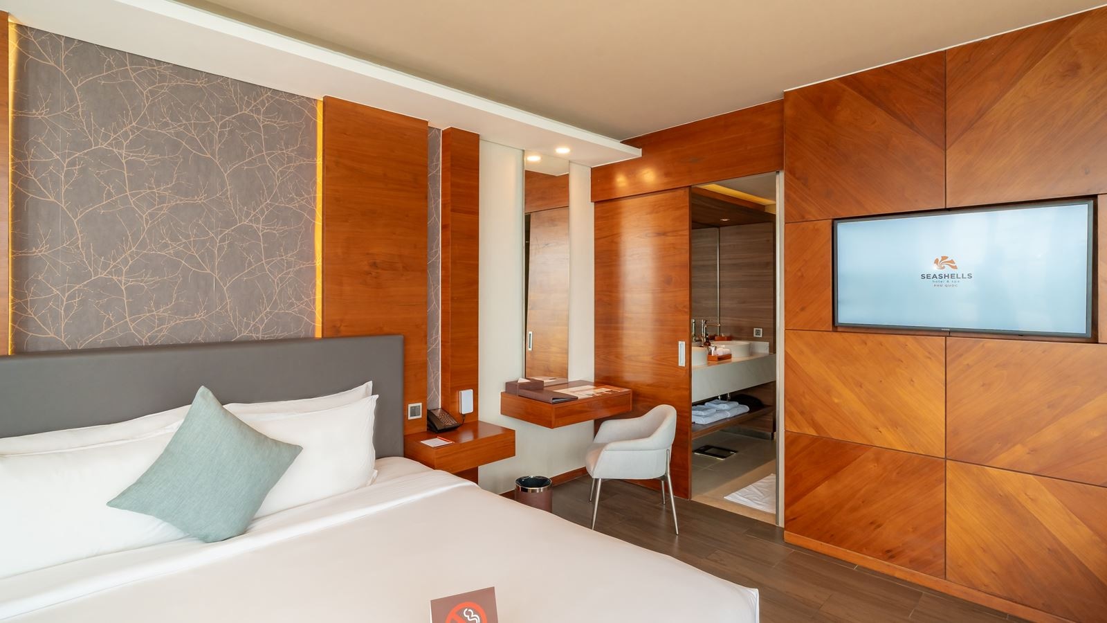 rooms-suite-2-bedrooms-with-spa-for-4-pax-only