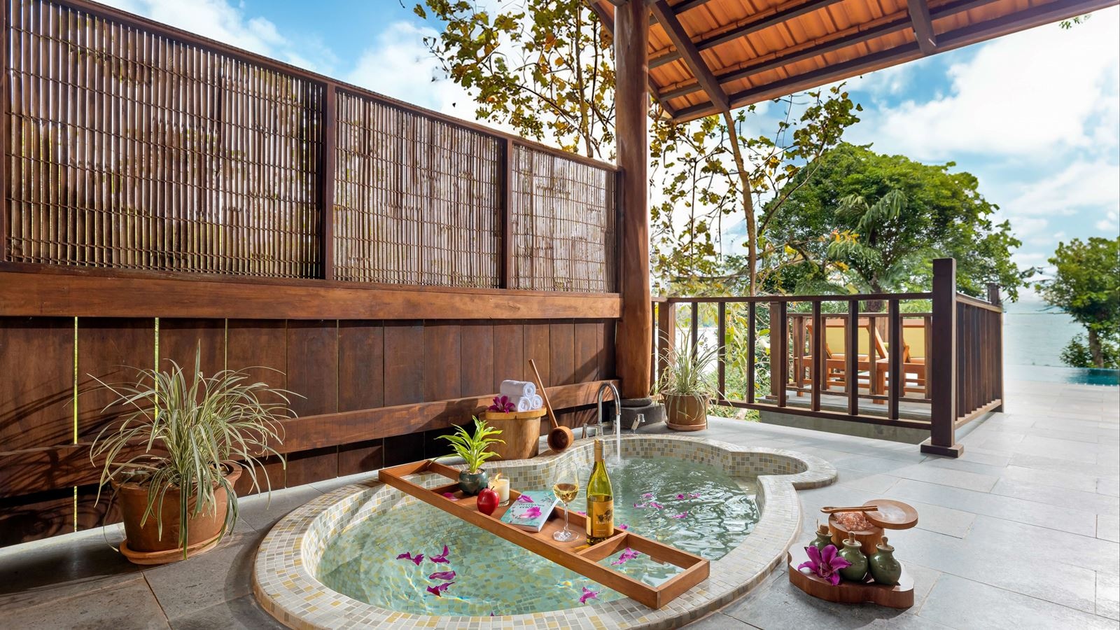 rooms-ocean-pool-villa-child-without-extra-bed