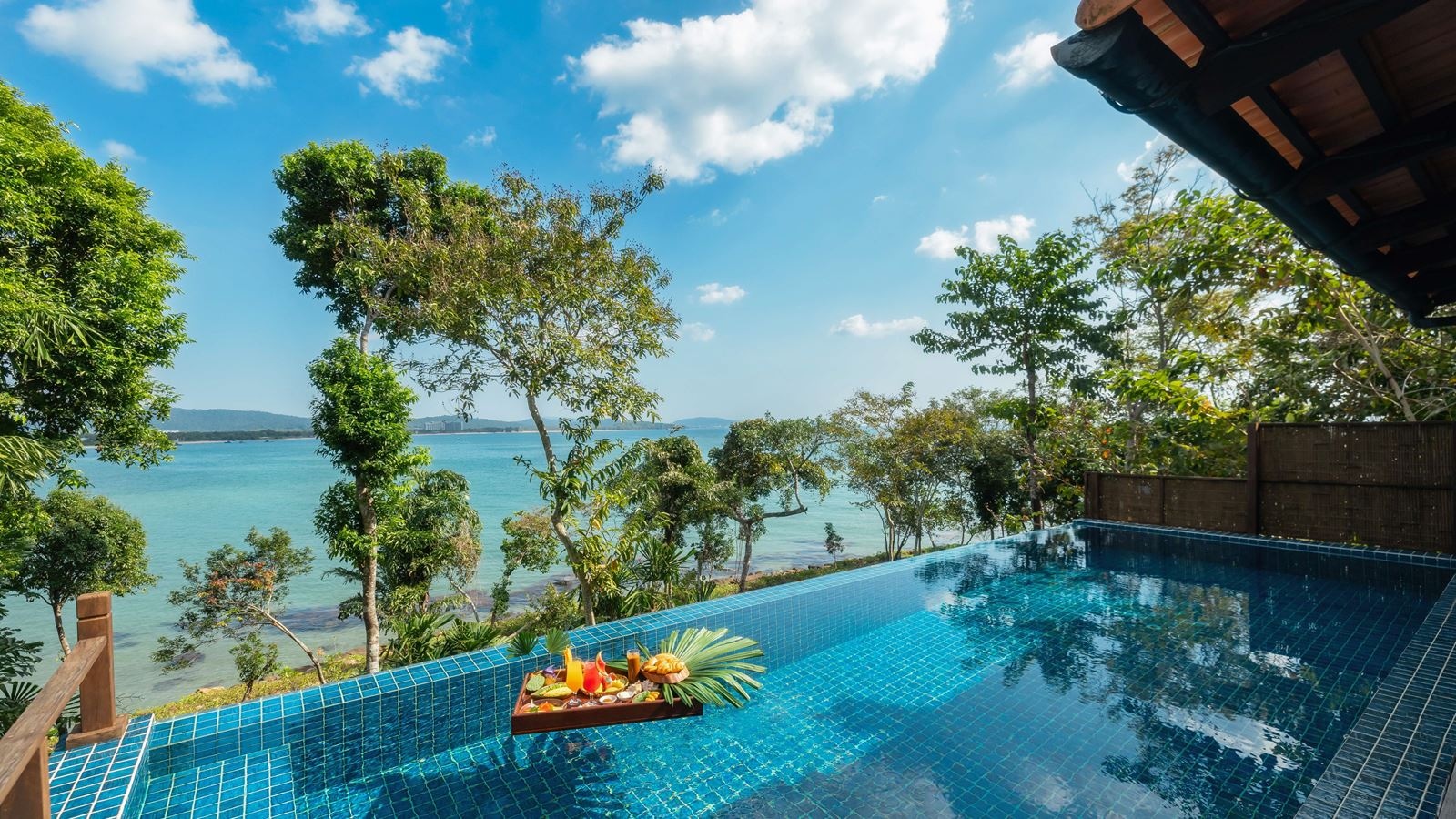 rooms-ocean-pool-villa-child-without-extra-bed