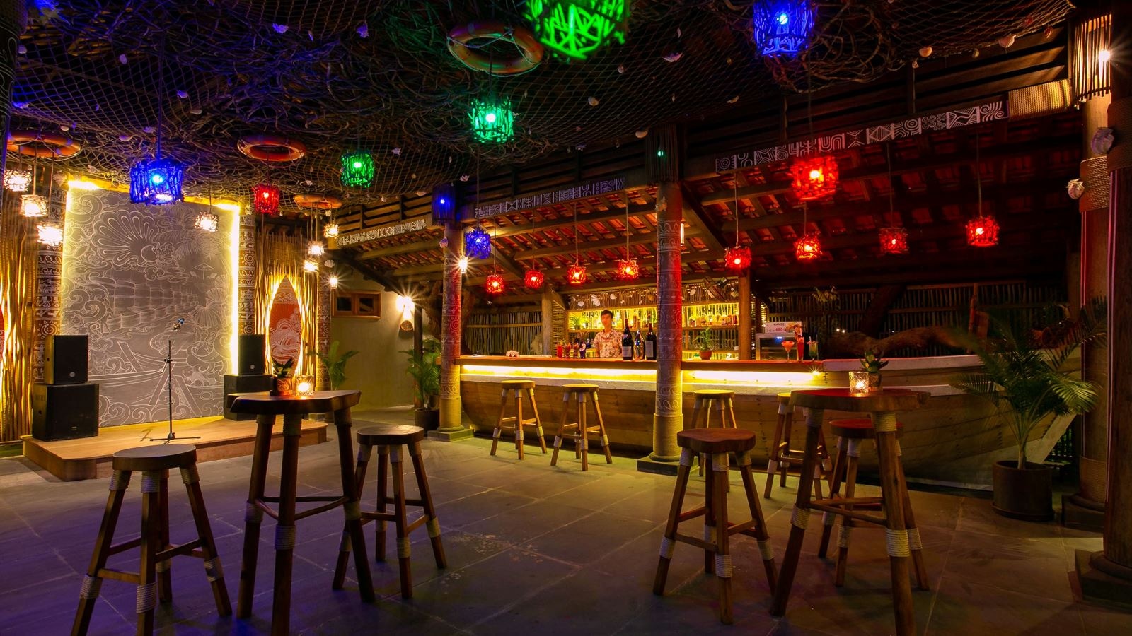 bars-coral-bay-lounge