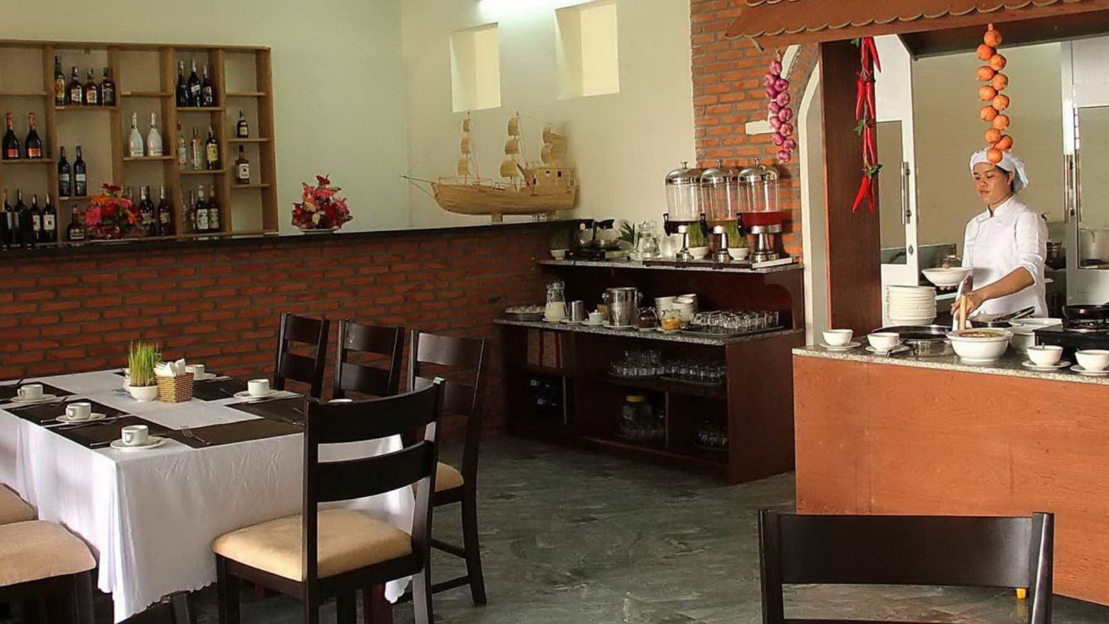 restaurants-ocean-place-restaurant