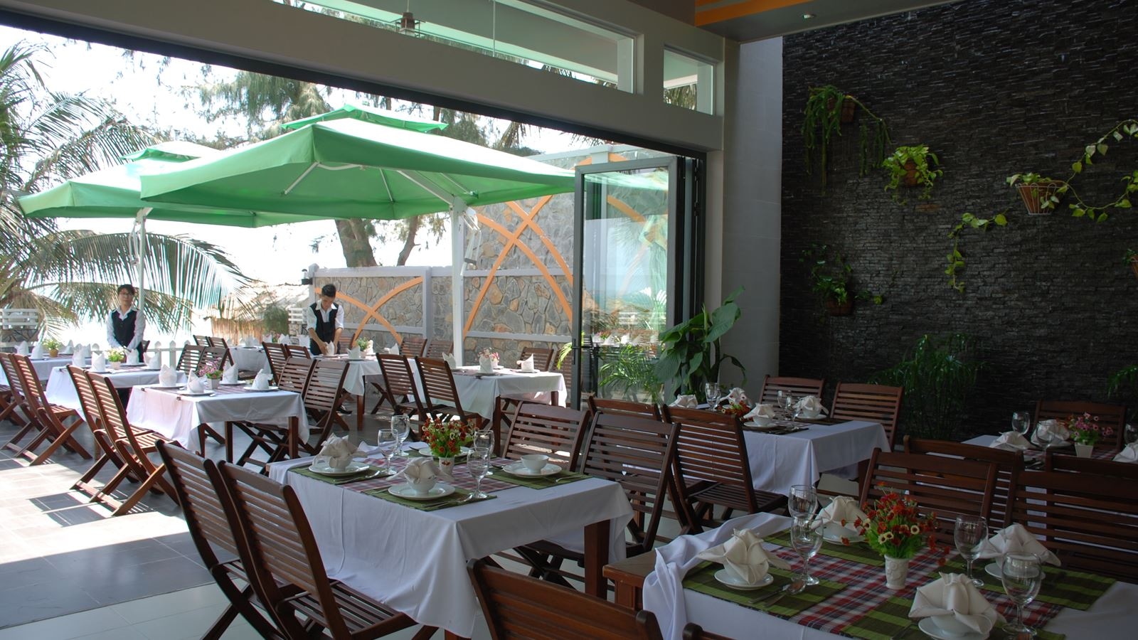 restaurants-canaria-buffet-restaurant