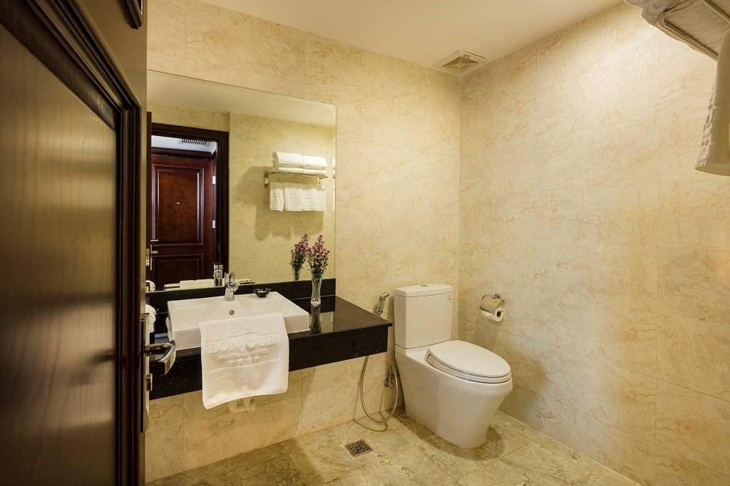 rooms-room-senior-dbltwn-with-balcony