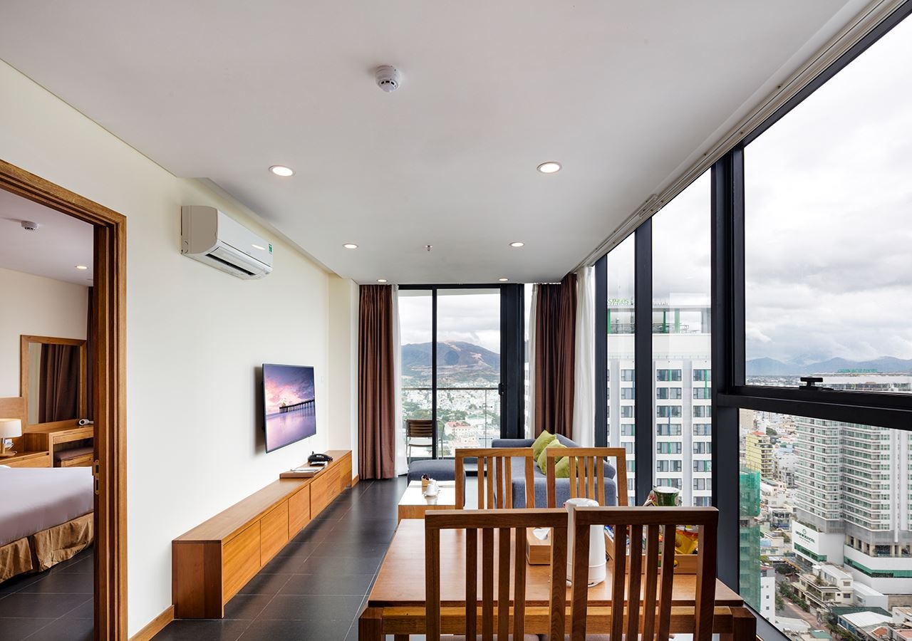 rooms-executive-1-bedroom-city-view