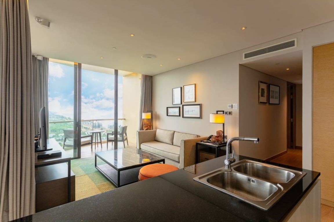 rooms-2-king-1-twin-residence-ocean-view-no-extra-bed