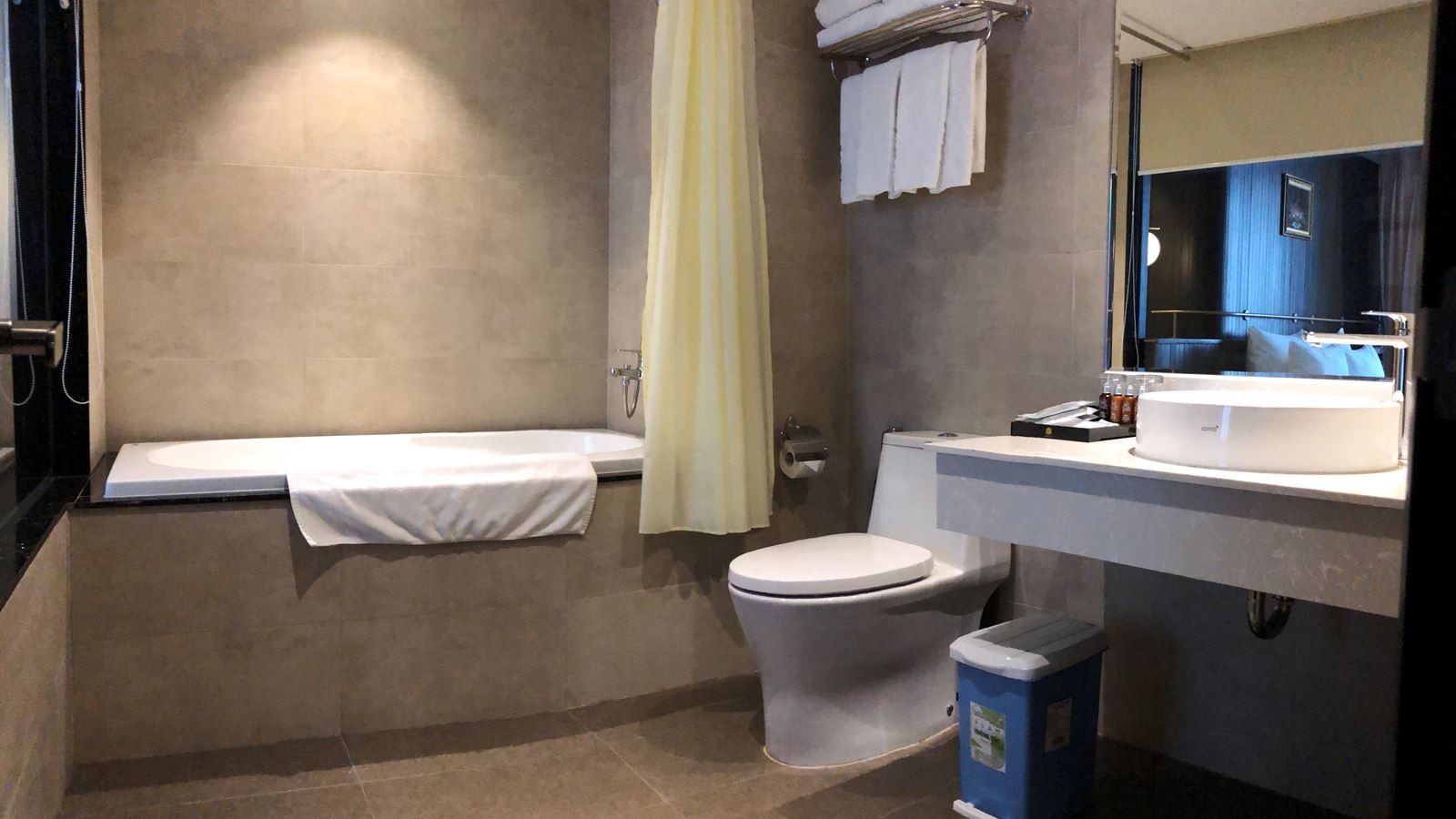 rooms-majestic-premium-suite