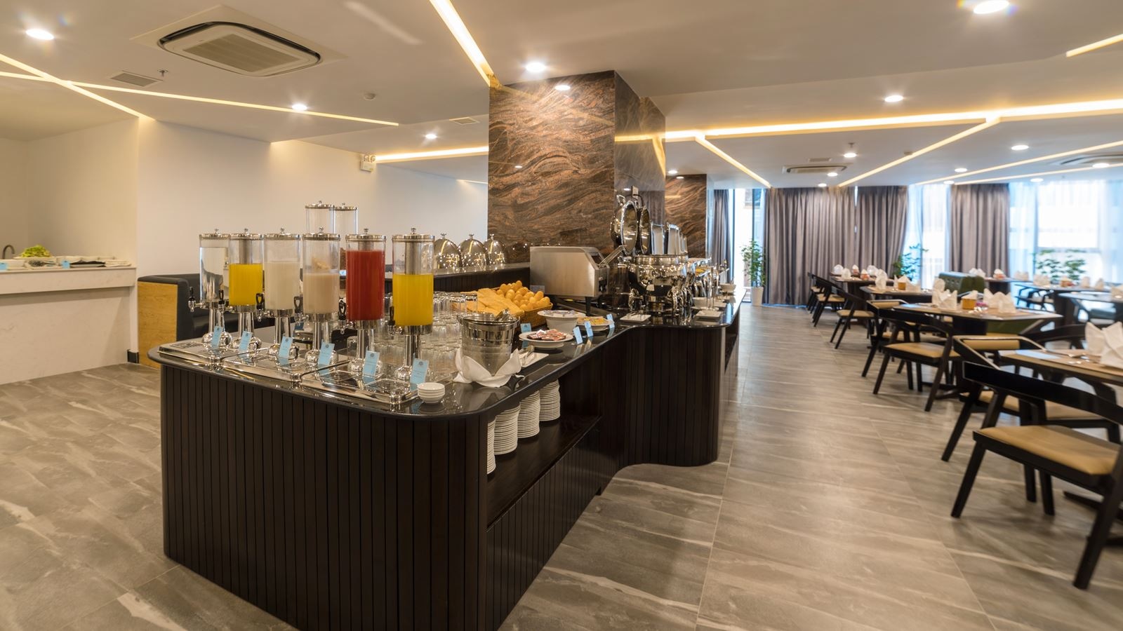 restaurants-lotus-restaurant