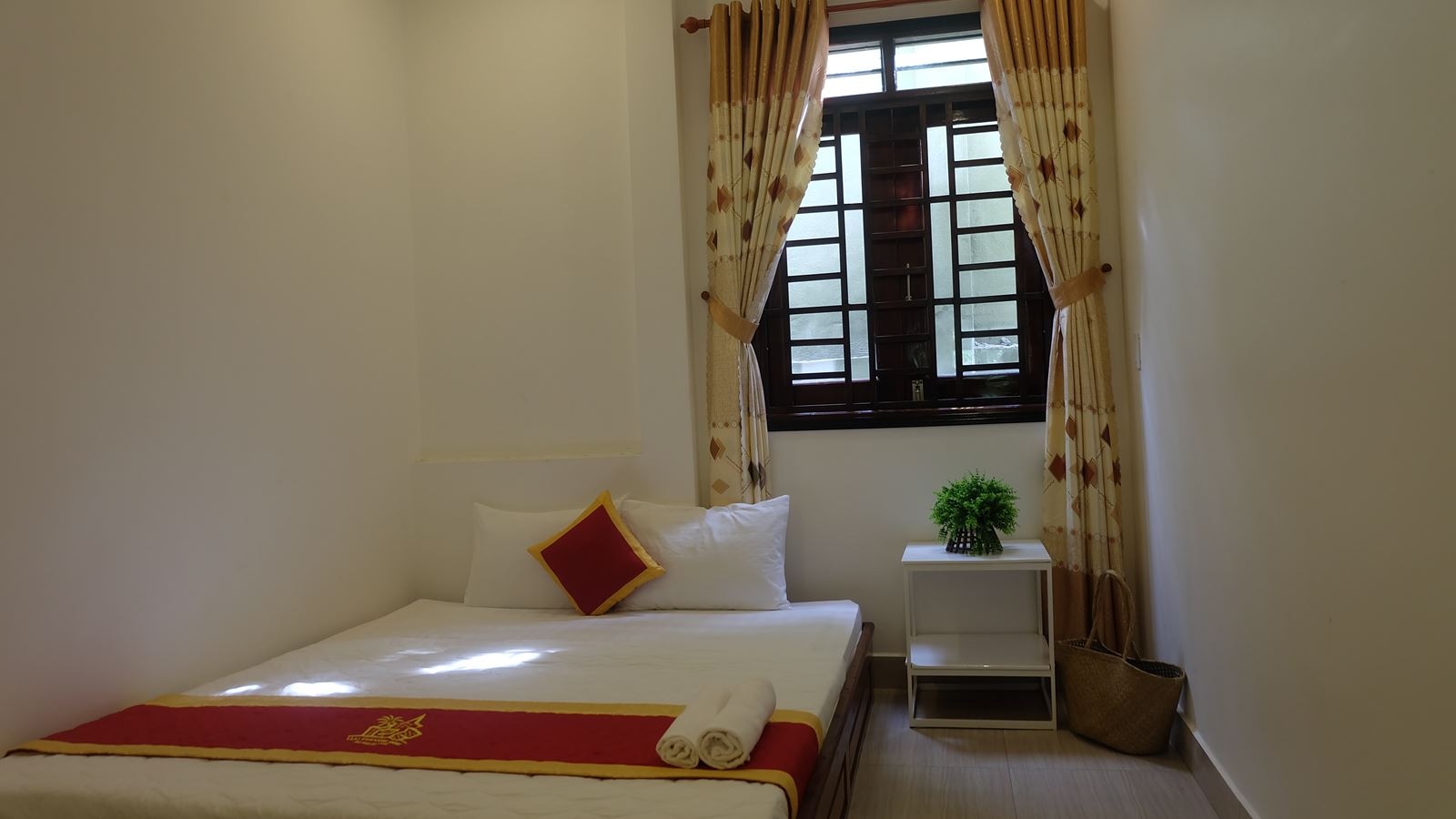 rooms-bungalow-triple-deluxe-with-terrace