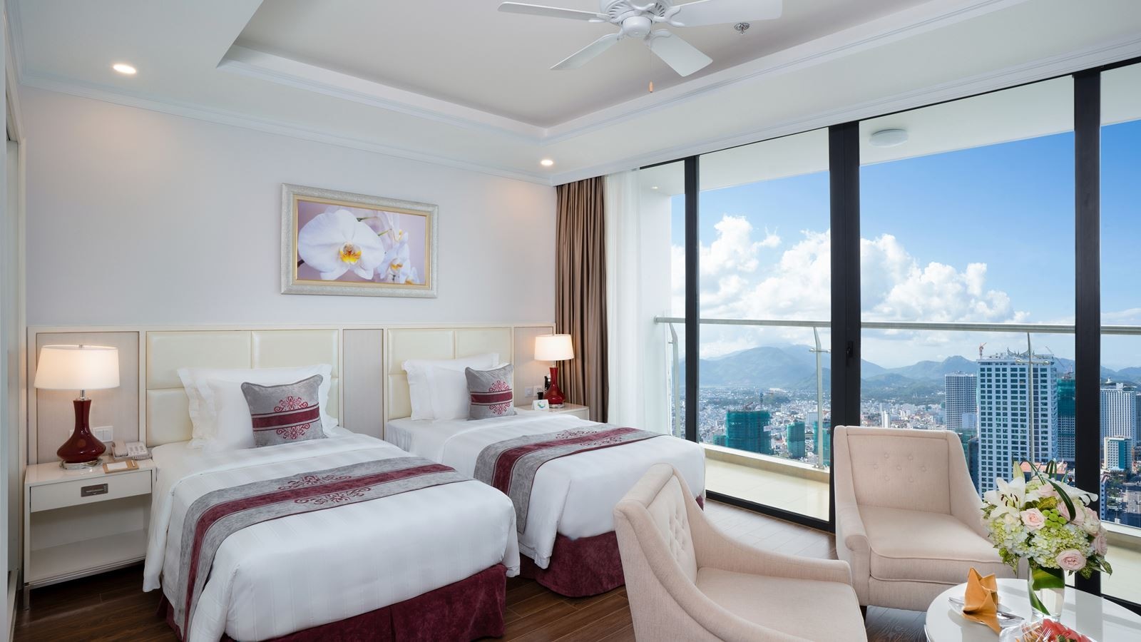 rooms-studio-city-view-child-without-extra-bed