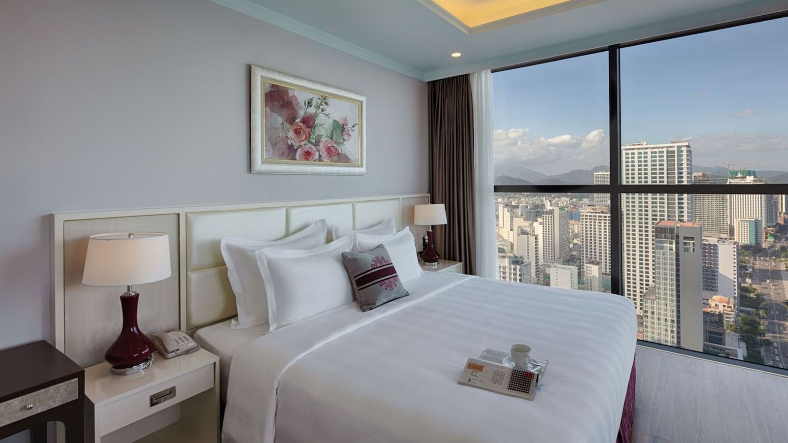 rooms-grand-studio-ocean-view-child-without-extra-bed