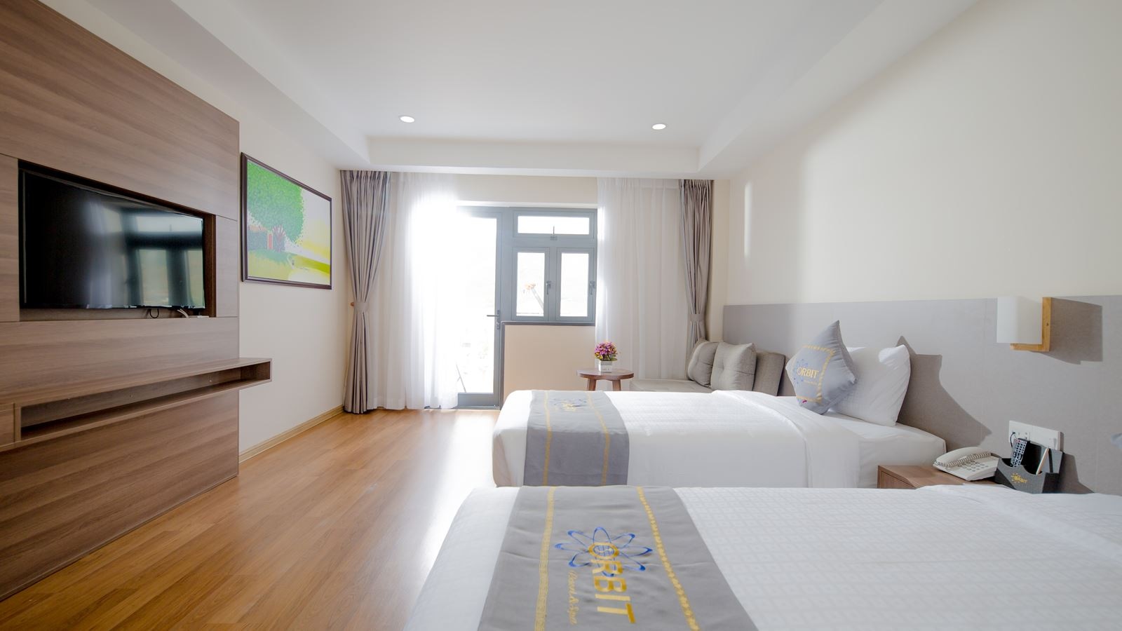 rooms-senior-deluxe-mountain-view