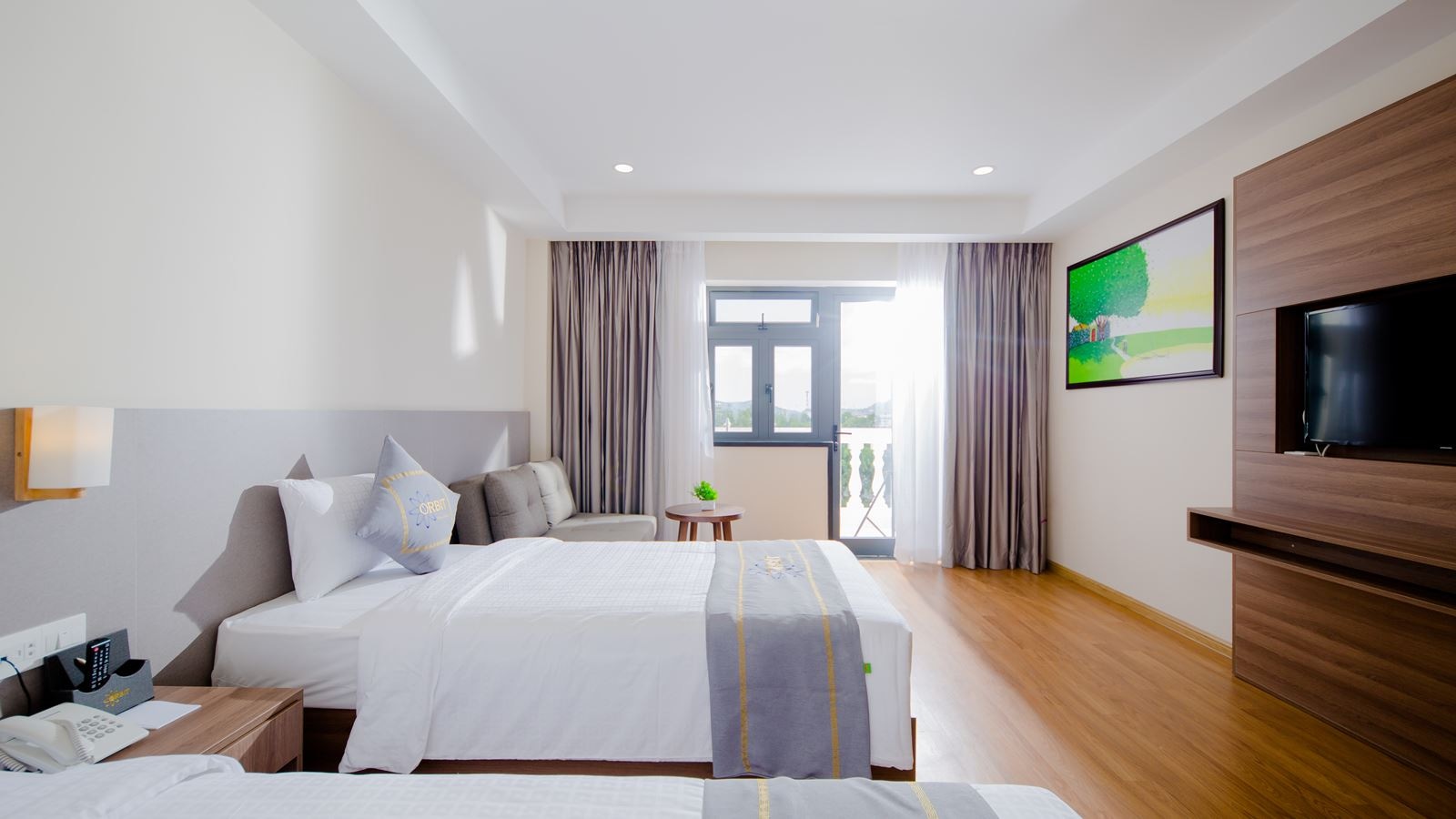 rooms-senior-deluxe-mountain-view