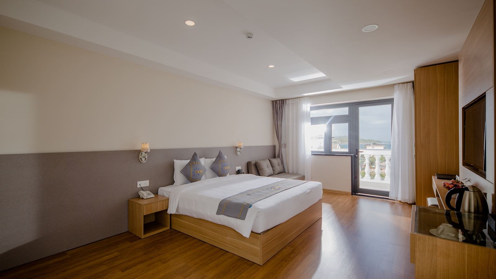 rooms-premier-deluxe-sea-view