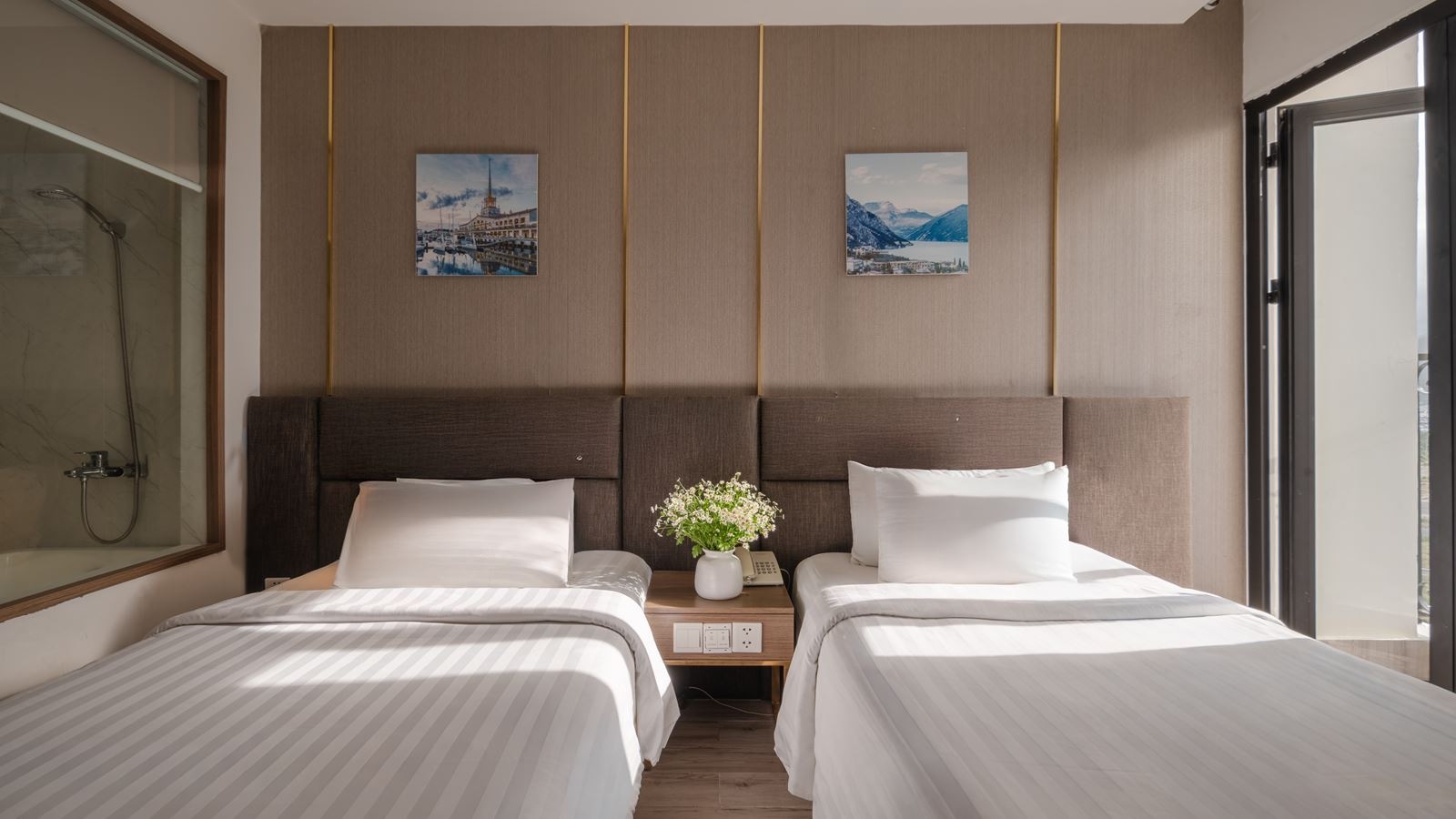 rooms-superior-city-view-with-balcony-child-without-extra-bed