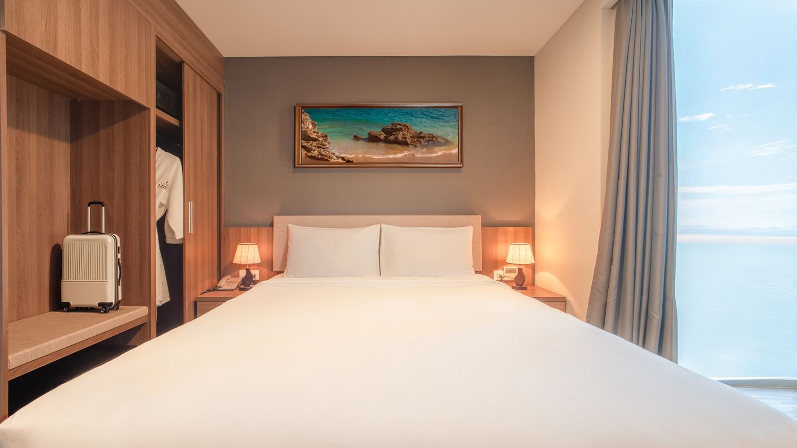 rooms-senior-ocean-view