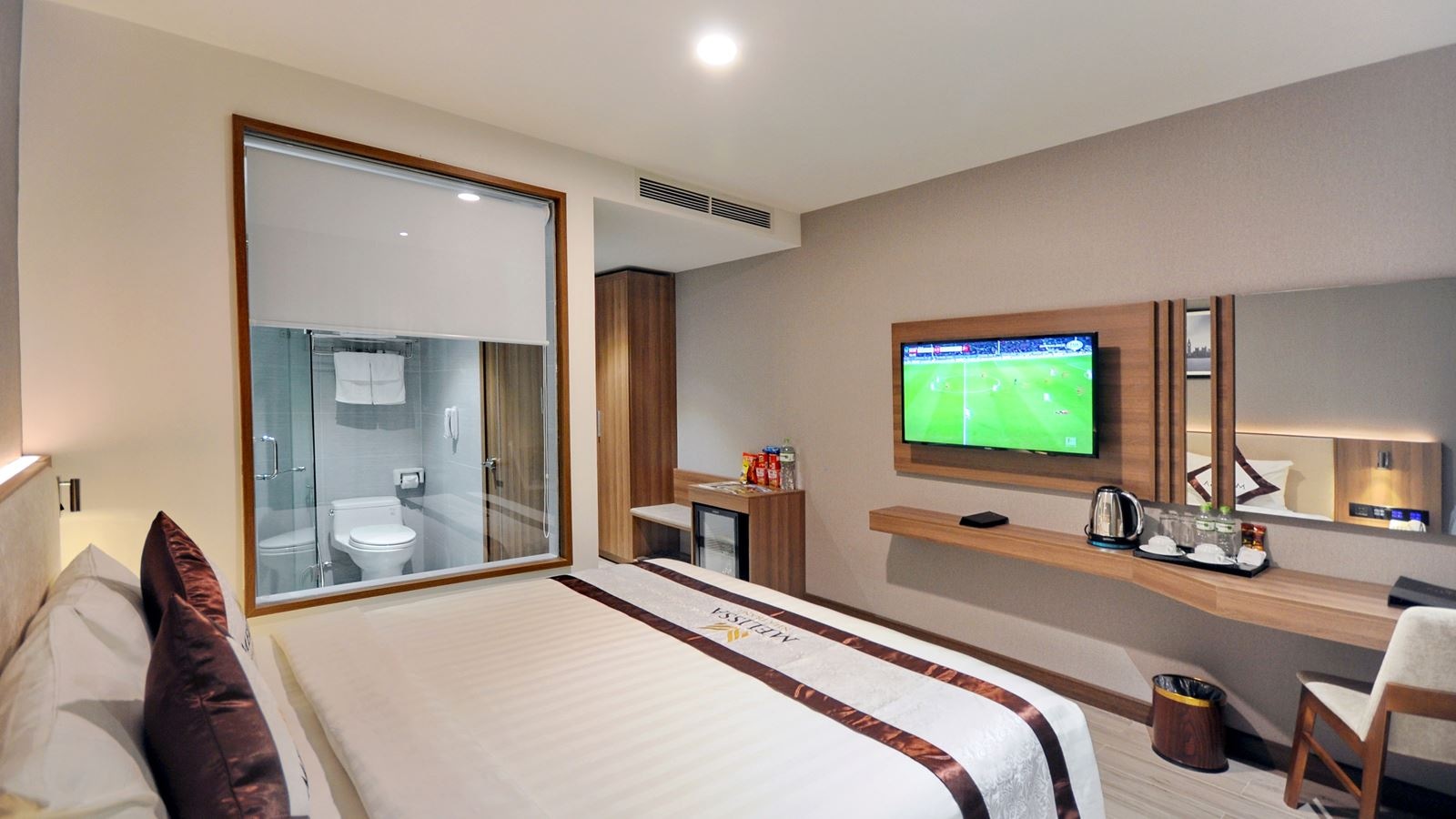 rooms-deluxe-partial-seaview