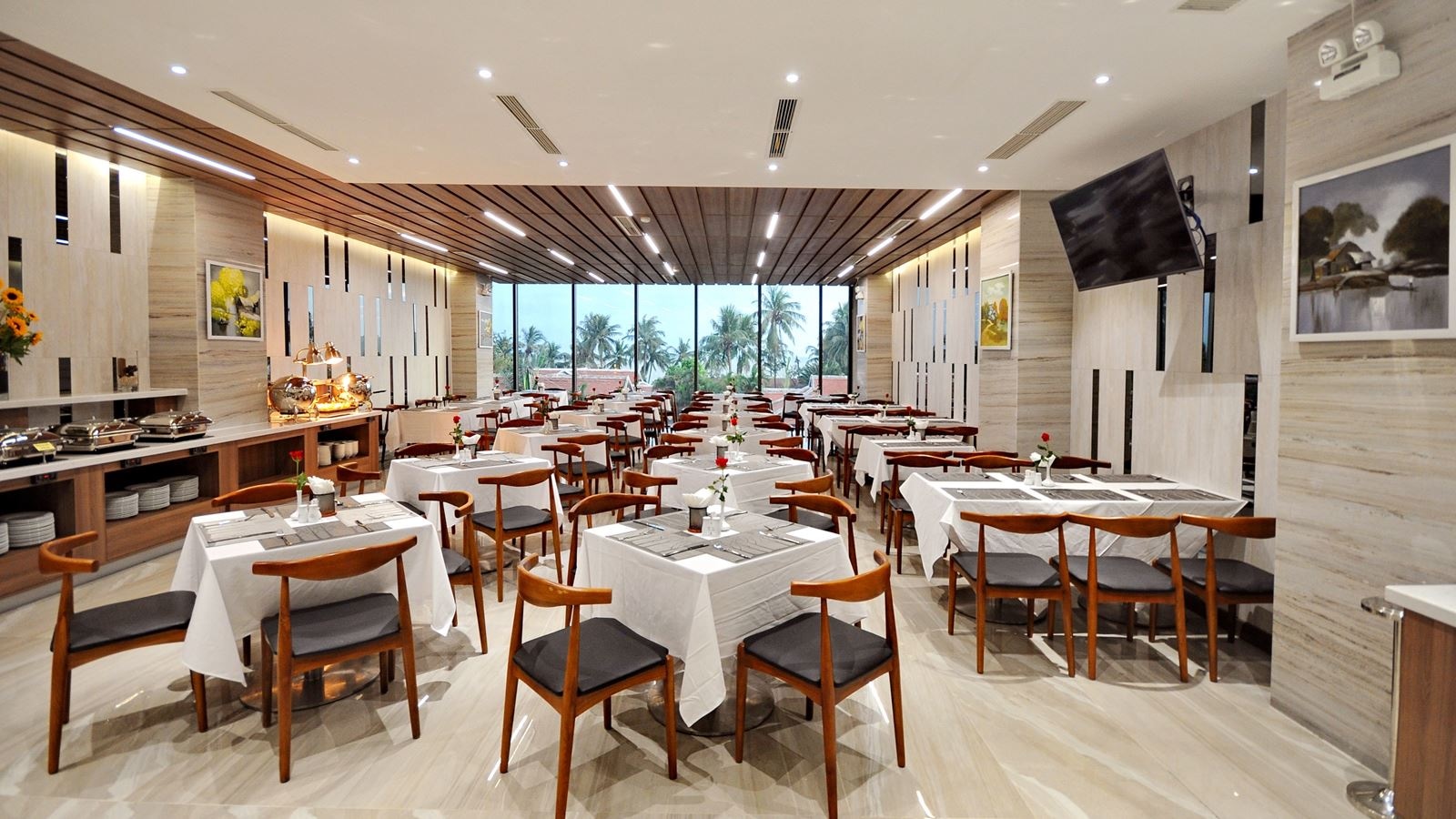 restaurants-restaurant