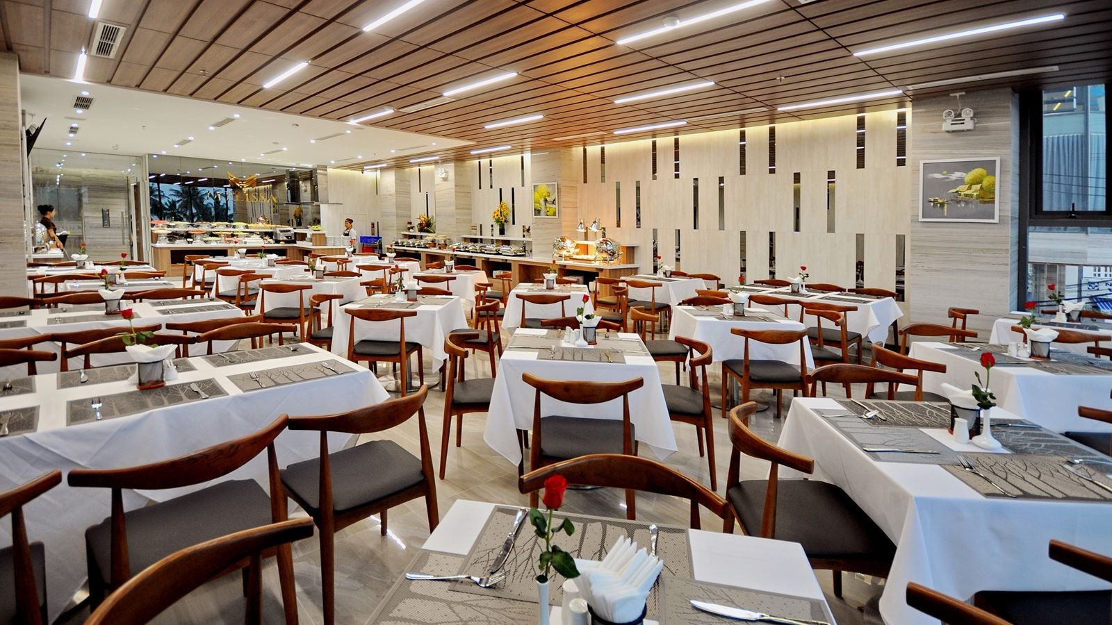 restaurants-restaurant