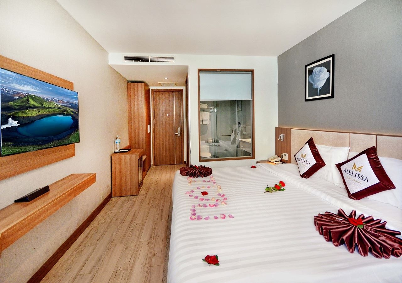 rooms-deluxe-partial-seaview-child-without-extra-bed