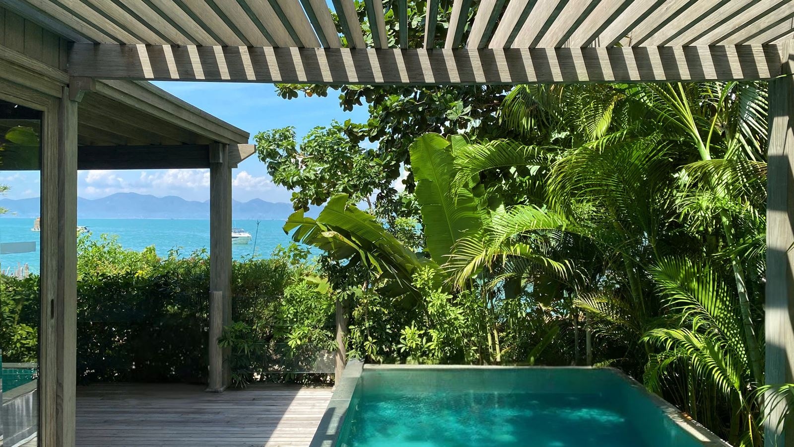 rooms-beachfront-pool-villa