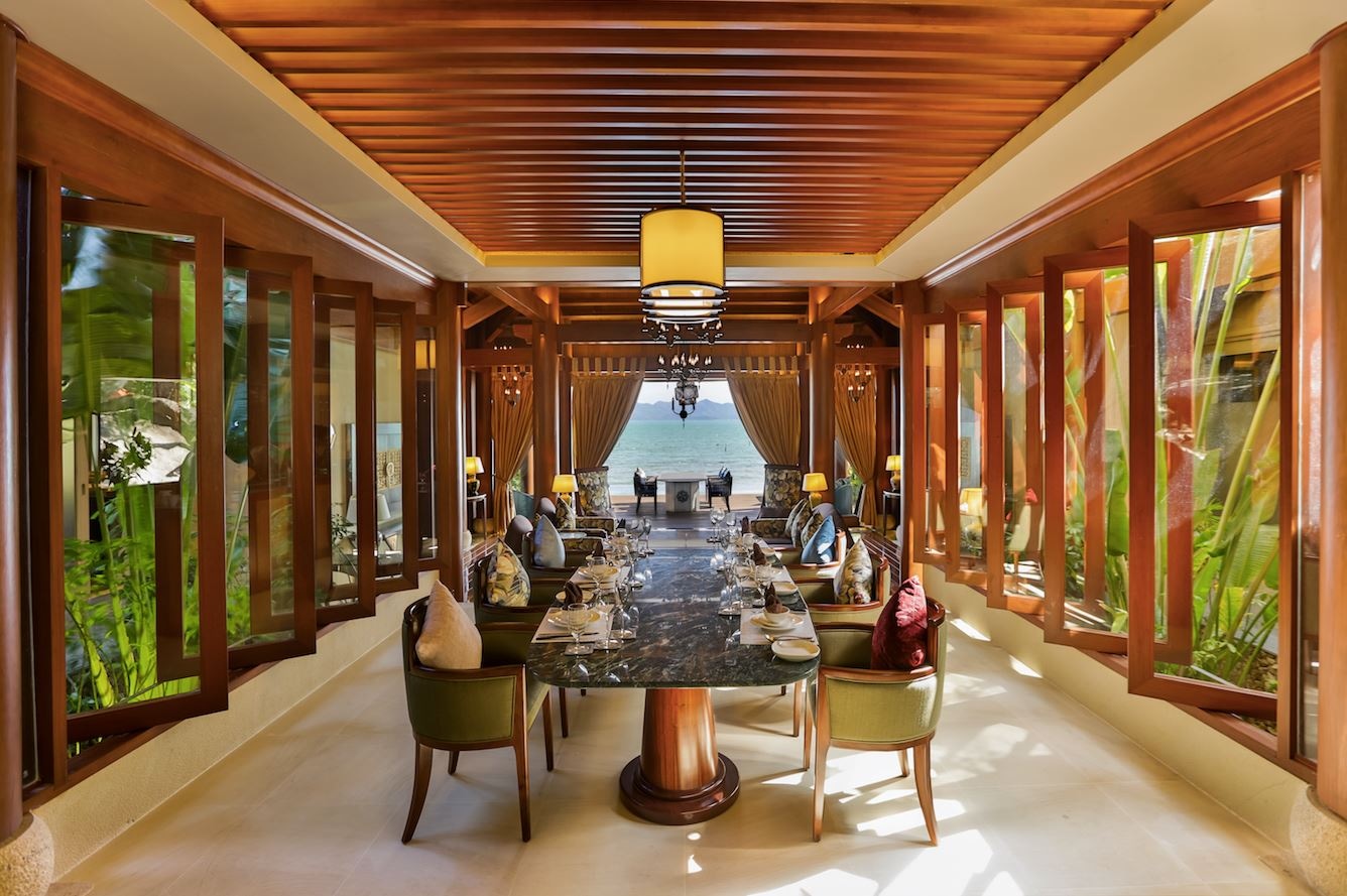 rooms-threebedroom-beachfront-pool-villa