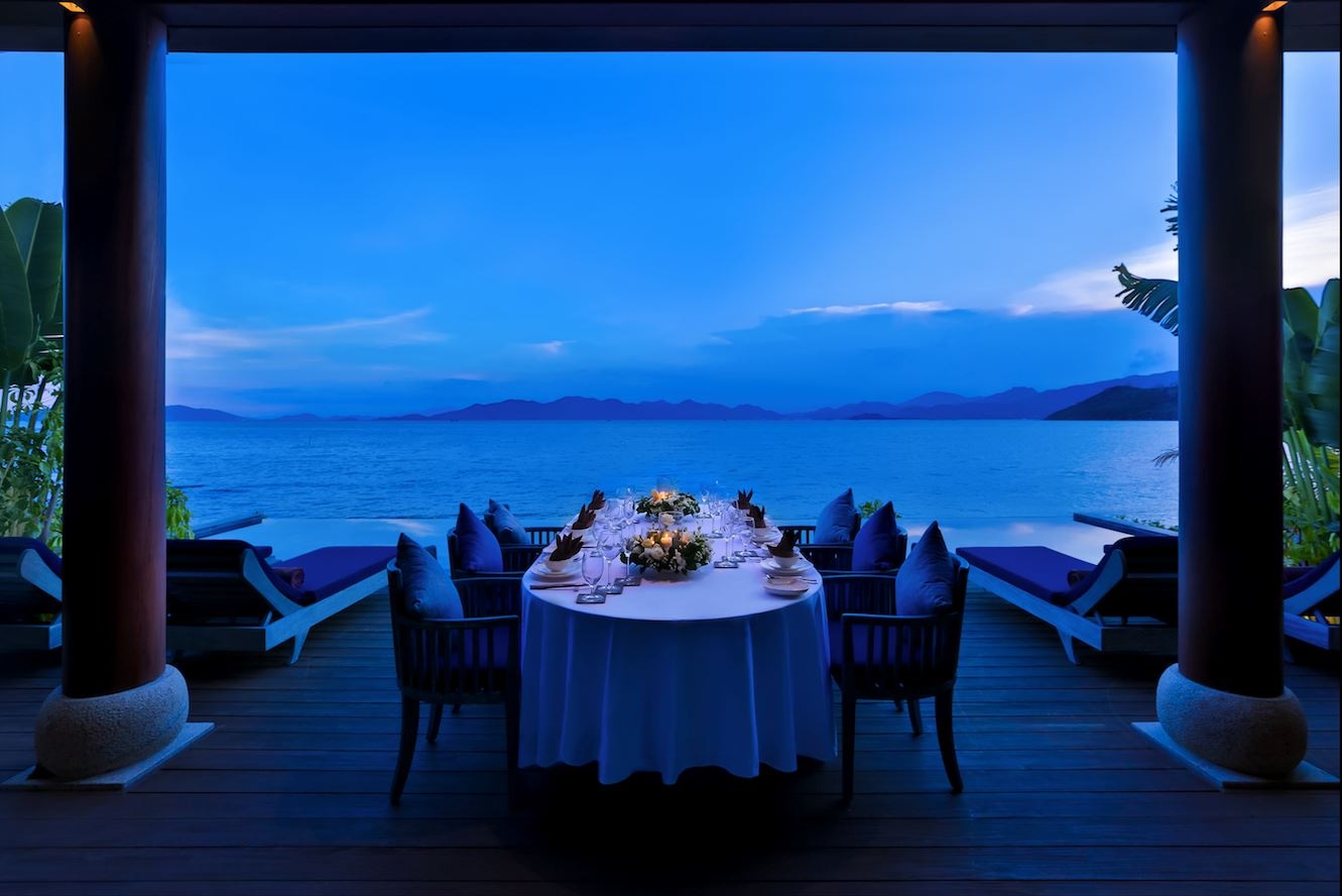 rooms-threebedroom-beachfront-pool-villa