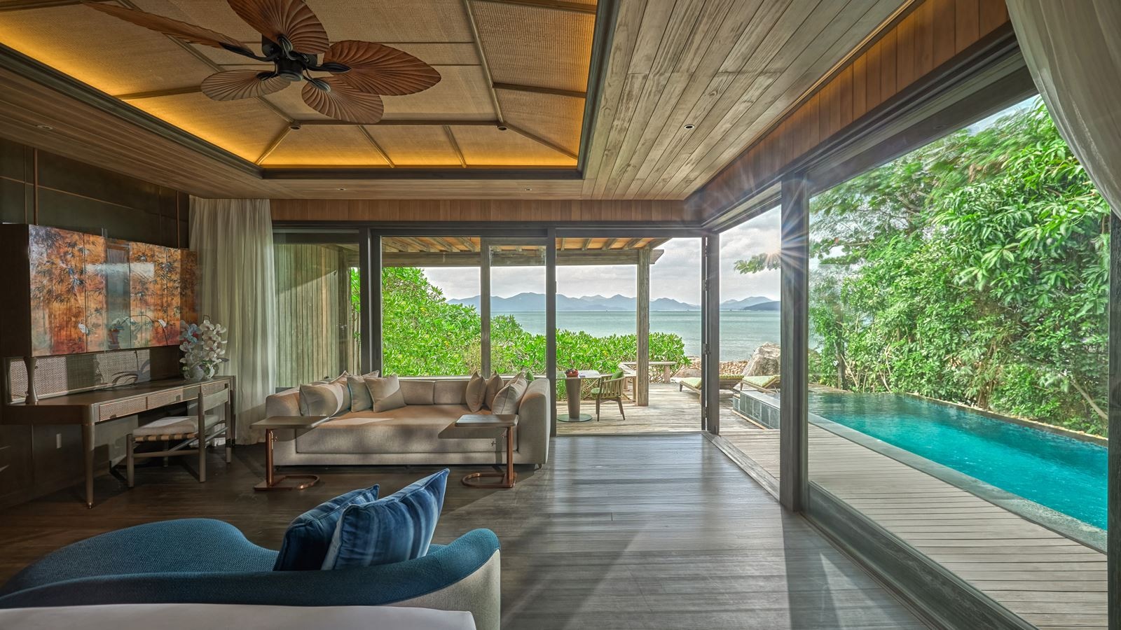 rooms-beachfront-pool-villa