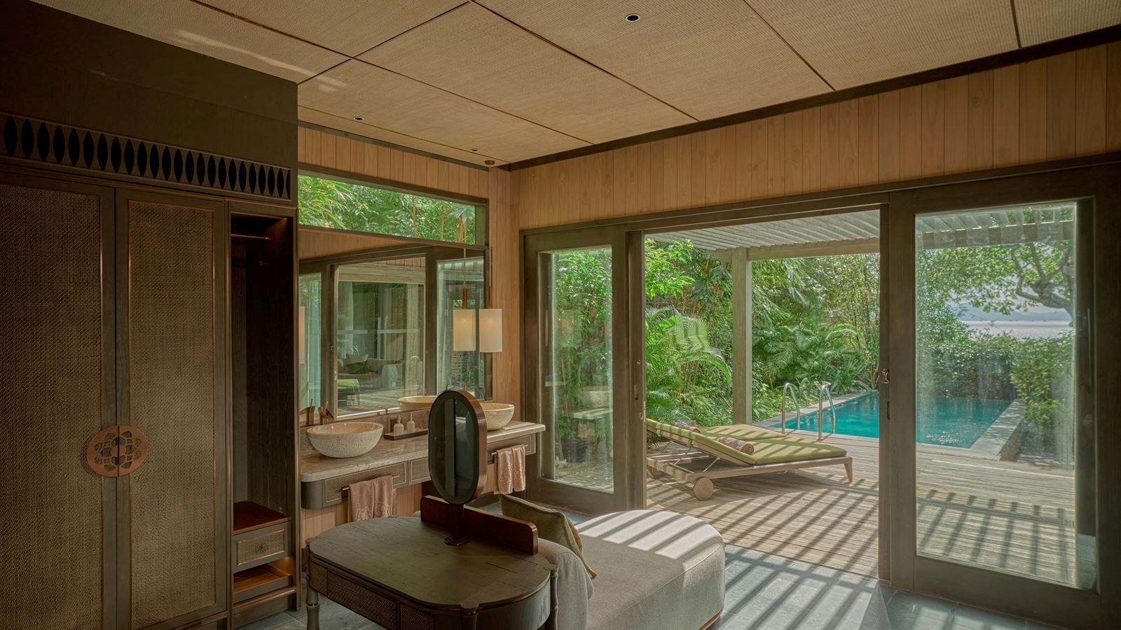 rooms-ocean-view-pool-villa