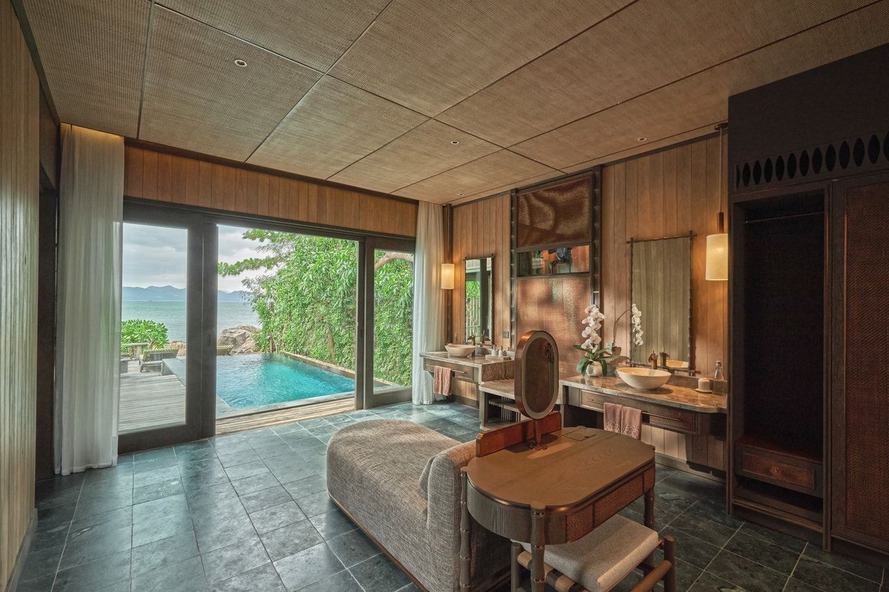 rooms-beachfront-pool-villa-child-without-extra-bed