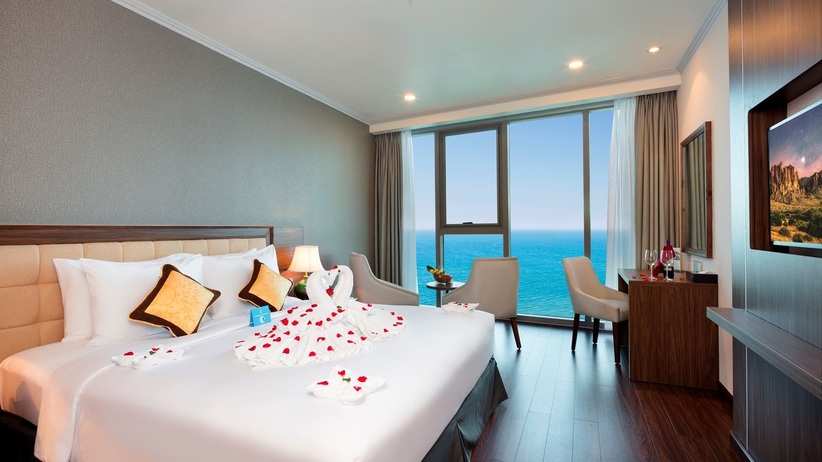 rooms-deluxe-ocean-view