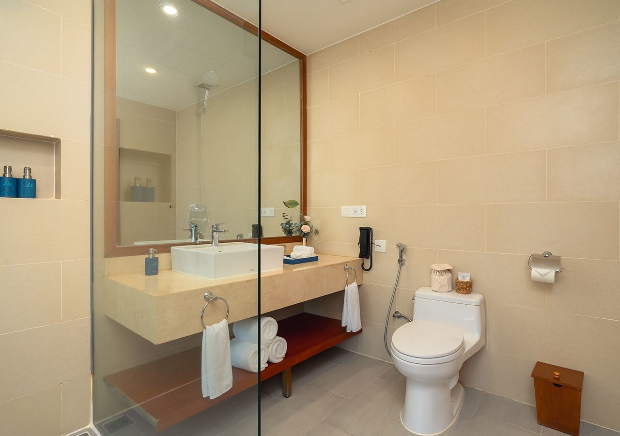 rooms-senior-deluxe-triple