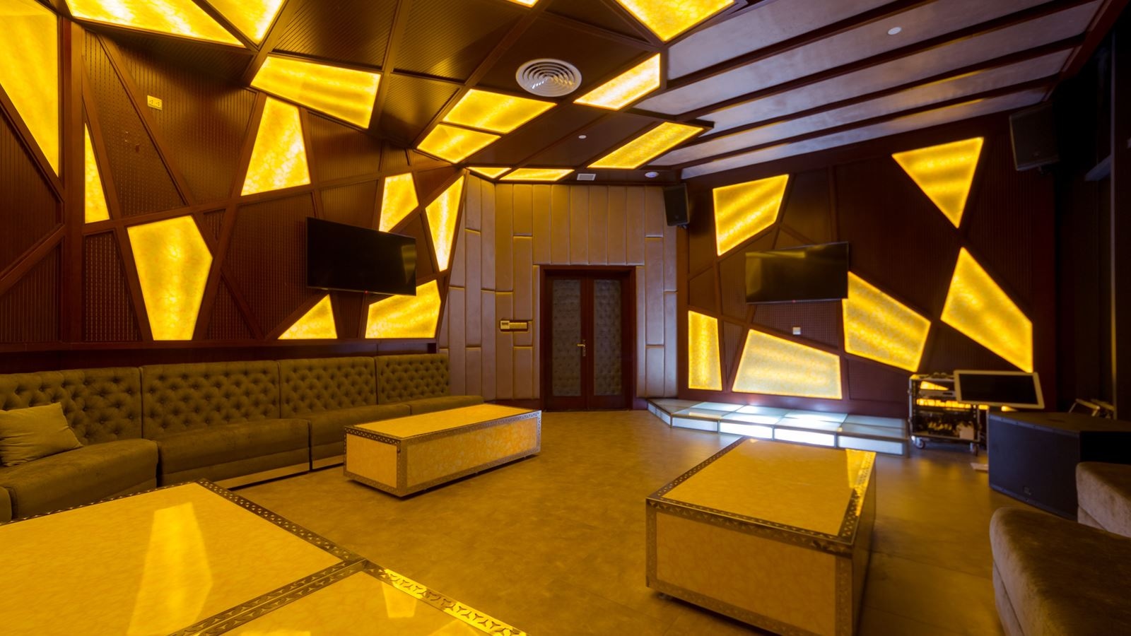 bars-diamond-sky-lounge