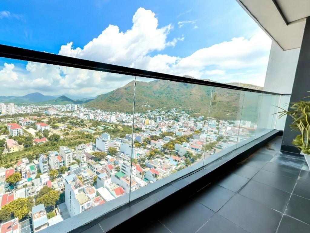 rooms-superior-citymoutain-view-with-balcony