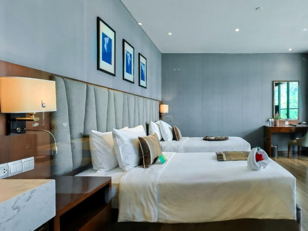 rooms-superior-citymoutain-view-with-balcony-child-without-extra-bed