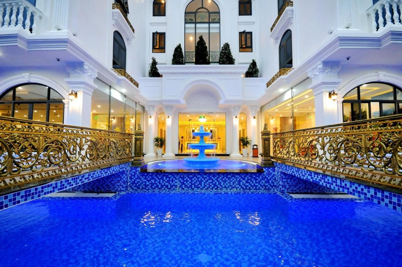 pools-outdoor-pool
