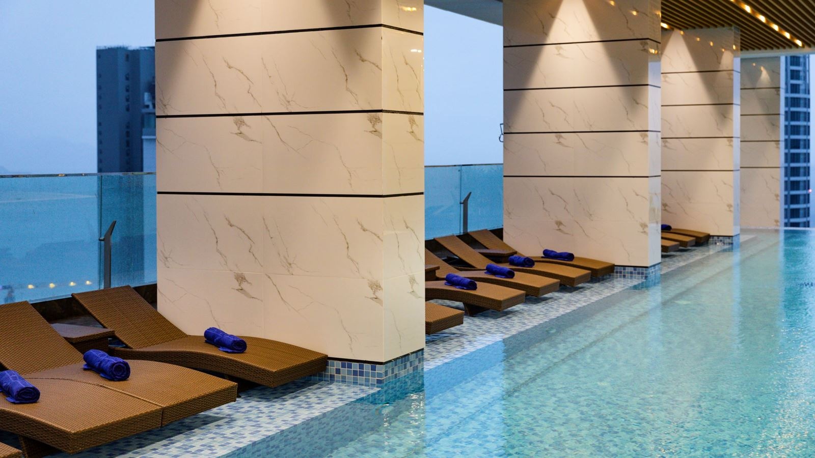 pools-indoor-pool