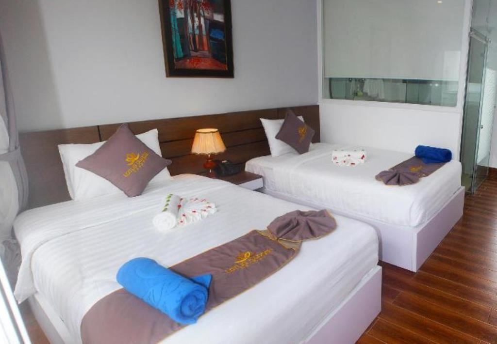 rooms-standard-with-balcony