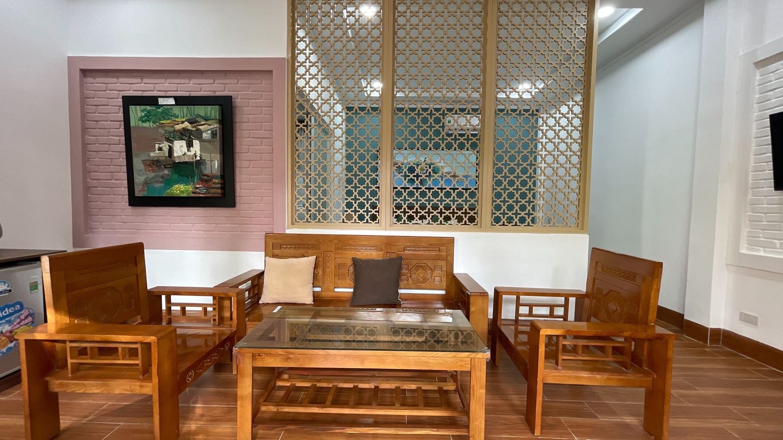 rooms-deluxe-ocean-view-with-balcony