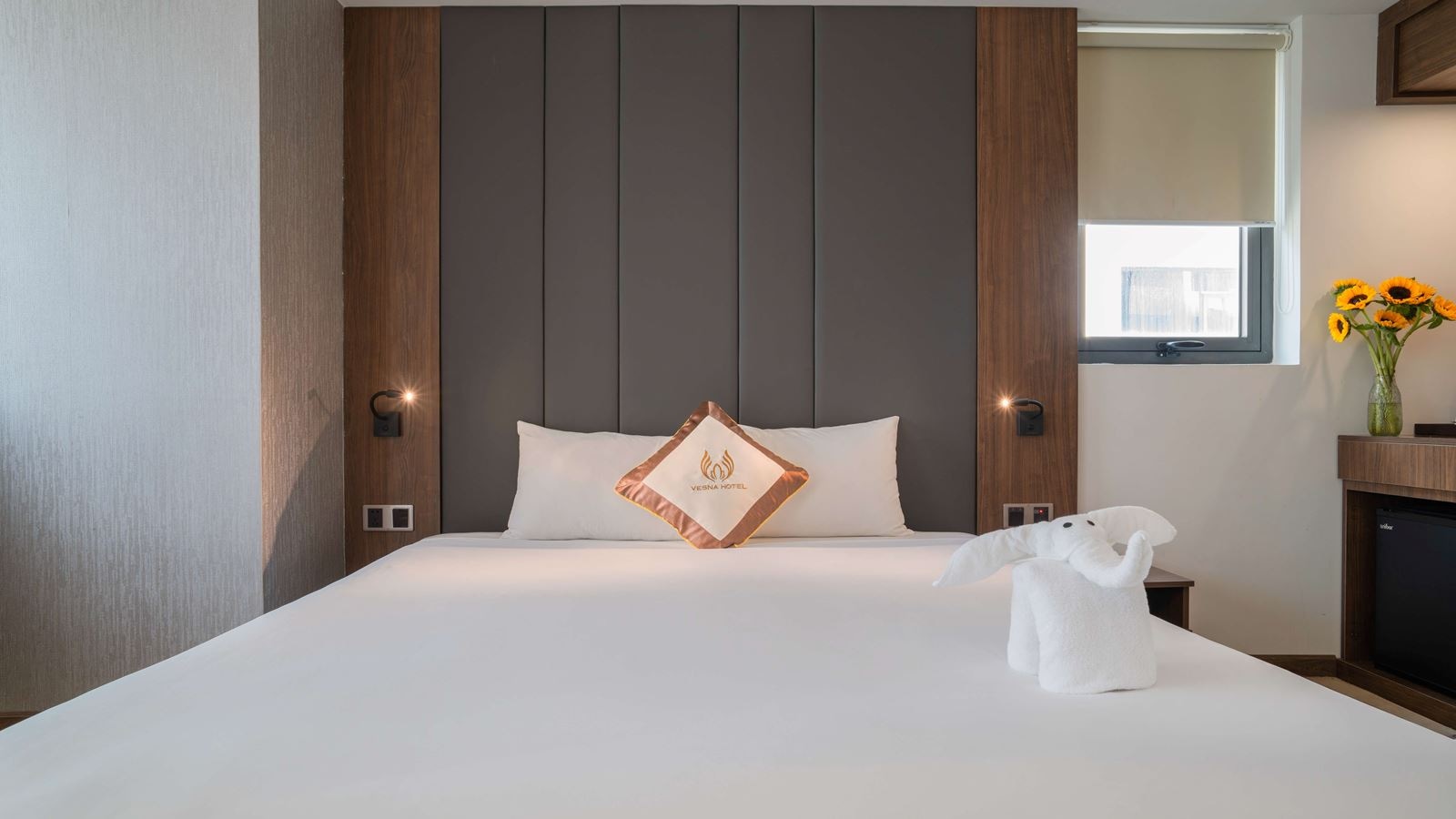 rooms-premier-deluxe-city-view-with-balcony-child-without-extra-bed