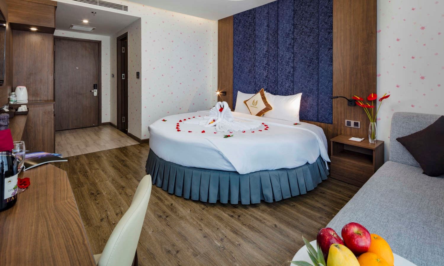 rooms-deluxe-honeymoon-partial-sea-view-child-without-extra-bed