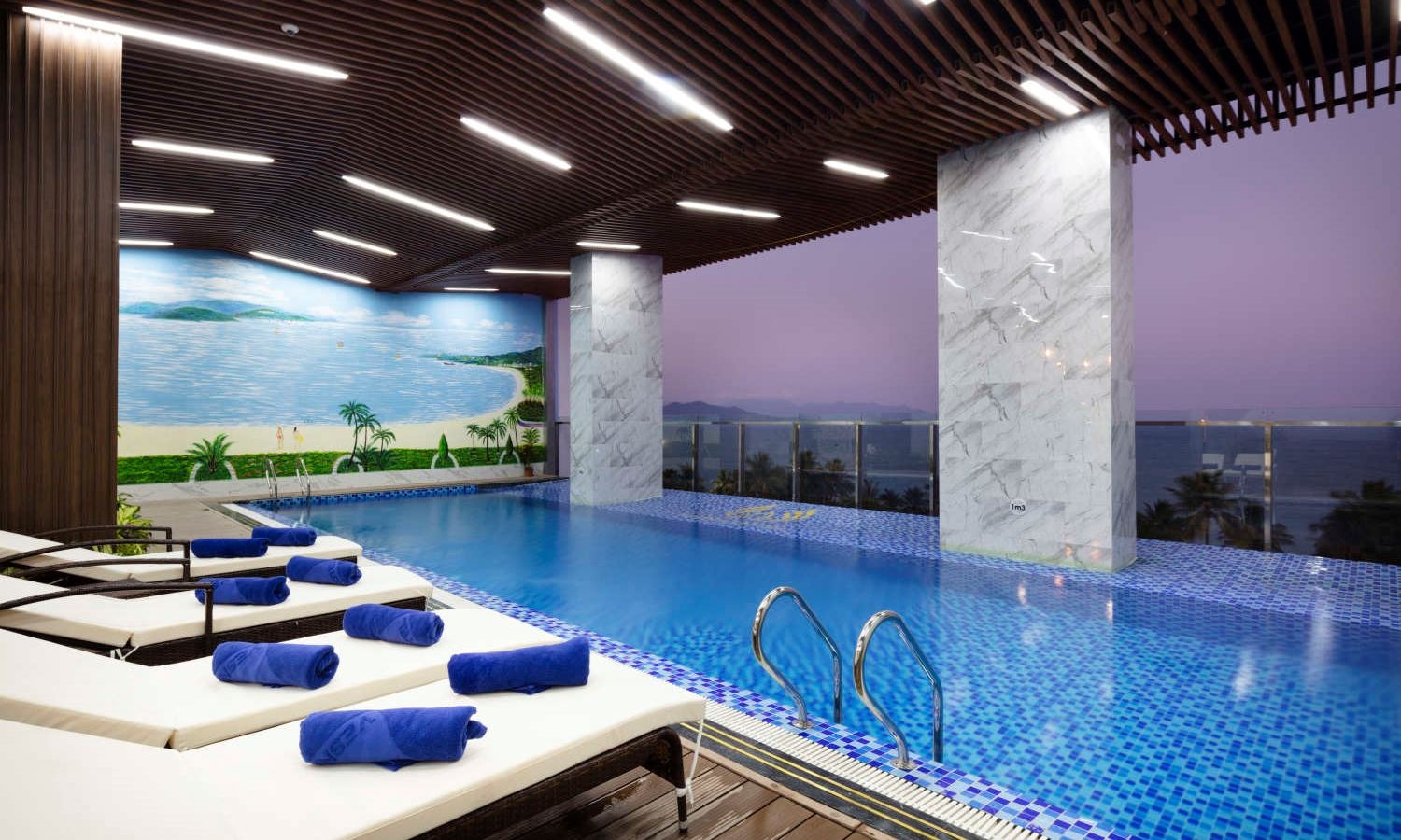 pools-indoor-pool
